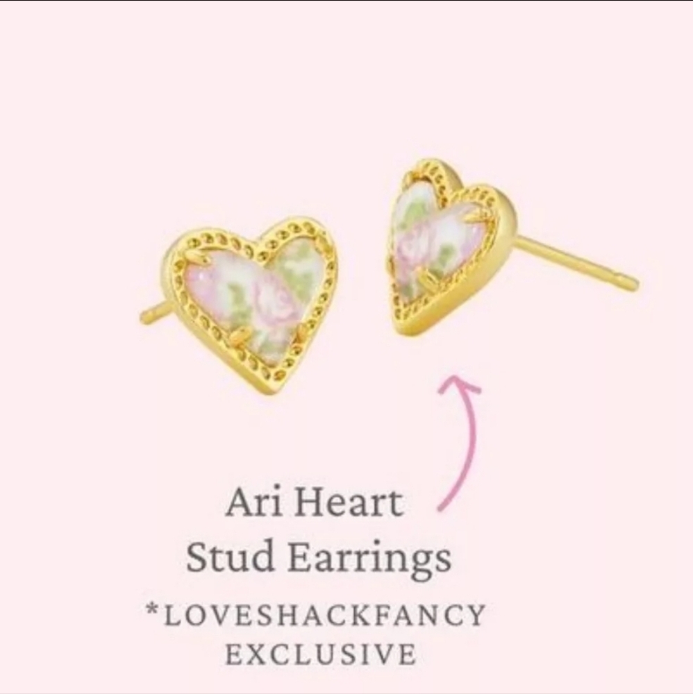 LIMITED EDITION Kendra Scott x LoveShackFancy Ari Heart Earrings in Marie Pink